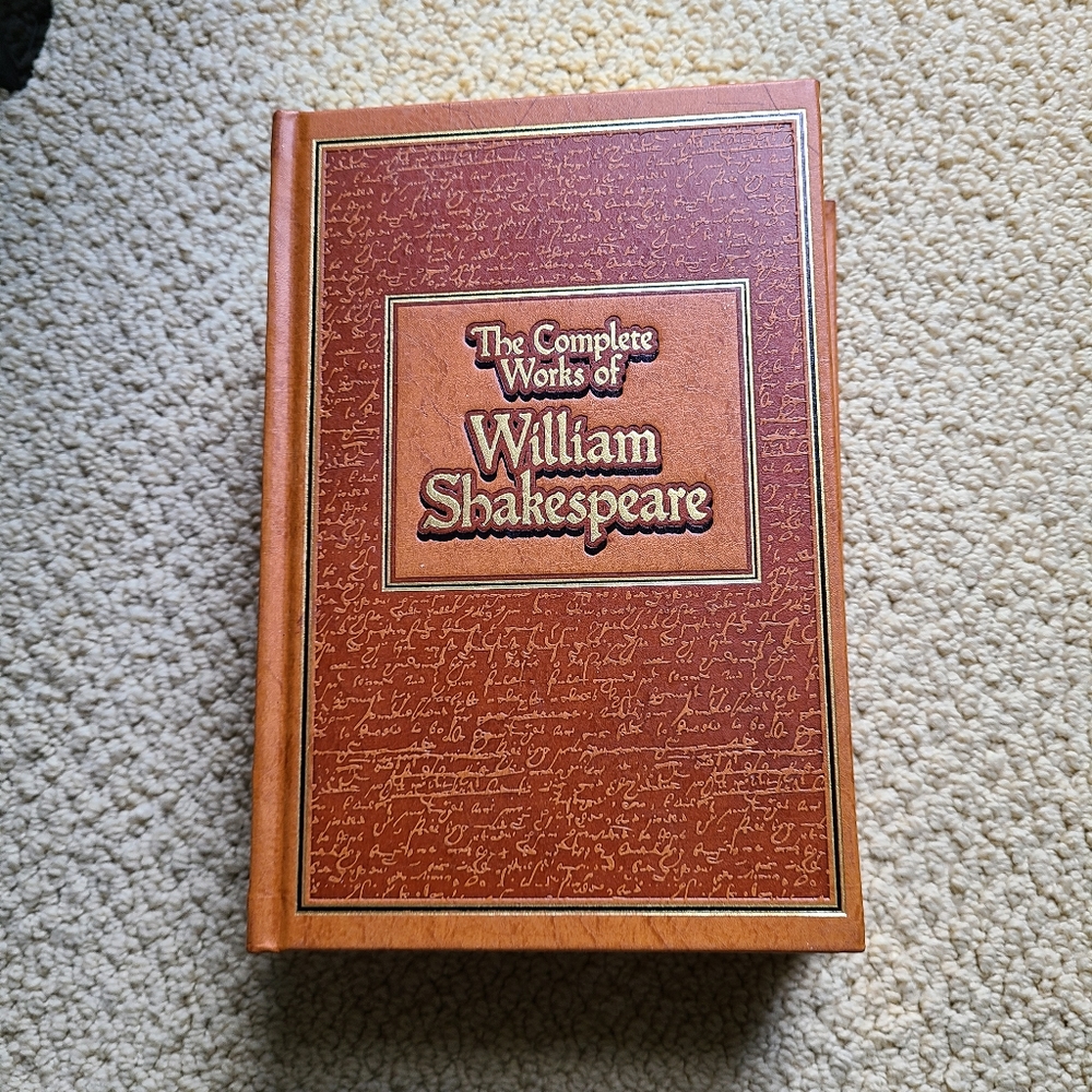 Book - William Shakespeare